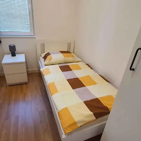 In Szantod/balaton 35823 Apartment *
