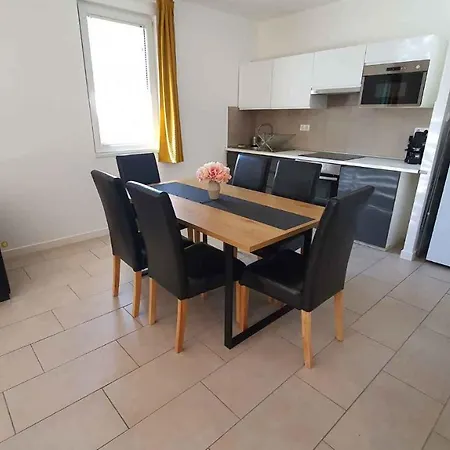 Apartment In Szantod/balaton 35823