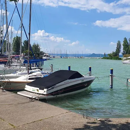 In - Balaton 35823 *