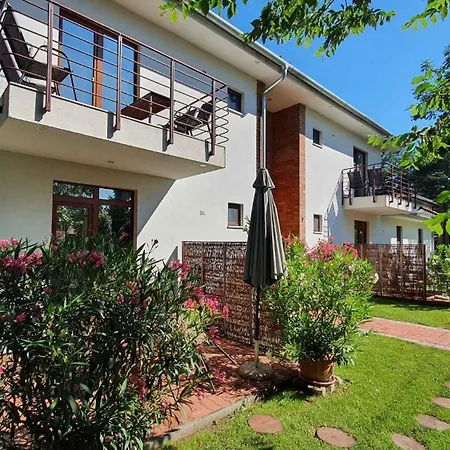 In - Balaton 35823 Szántód