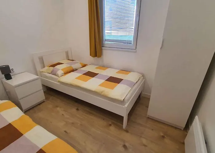 In - Balaton 35823 * Szántód